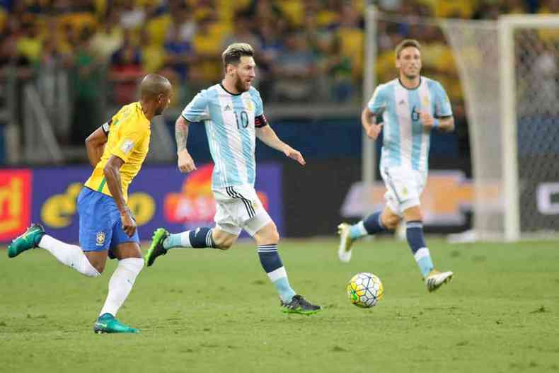 Numa de suas partidas no Gigante da Pampulha, Messi foi batido pelo Brasil, mas brilhou na nica vitria dos hermanos em BH, contra o Ir, pela Copa do Mundo(foto: Ramon Lisboa/EM/D.A PRESS)