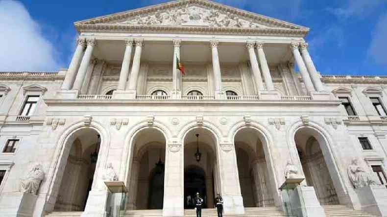 Parlamento de Portugal, um dos pases do mundo que adotam semipresidencialismo