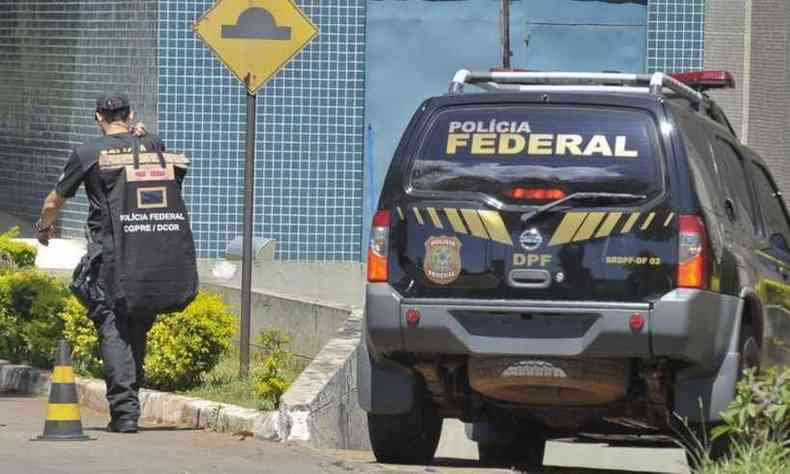 PF cumpriu 20 mandados de busca e apreenso em So Paulo, Mairipor (SP) e Braslia nesta tera-feira(foto: Agncia Brasil)