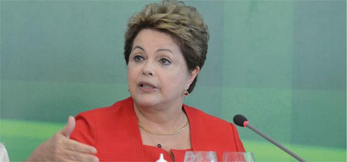 De acordo com a presidente Dilma Rousseff, o governo federal já concedeu 1,2 milhão de bolsas do Prouni(foto: Antonio Cruz/Agência Brasil) De acordo com a presidente Dilma Rousseff, o governo federal já concedeu 1,2 milhão de bolsas do Prouni(foto: Antonio Cruz/Agência Brasil)
