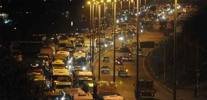 Nessa segunda-feira, a manifesta��o causou lentid�o no tr�nsito do Anel Rodovi�rio(foto: Marcos Vieira/EM/D.A.Press)