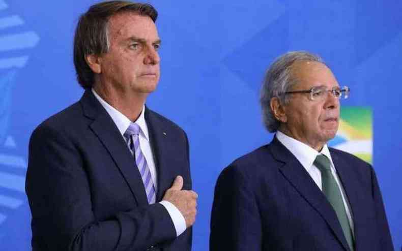 Presidente Jair Bolsonaro e o ministro Paulo Guedes lado a lado