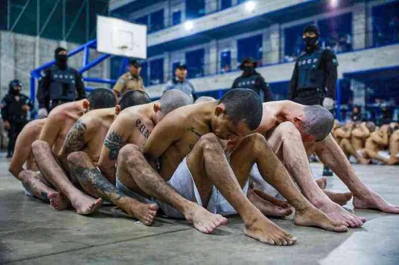 presos em El Salvador