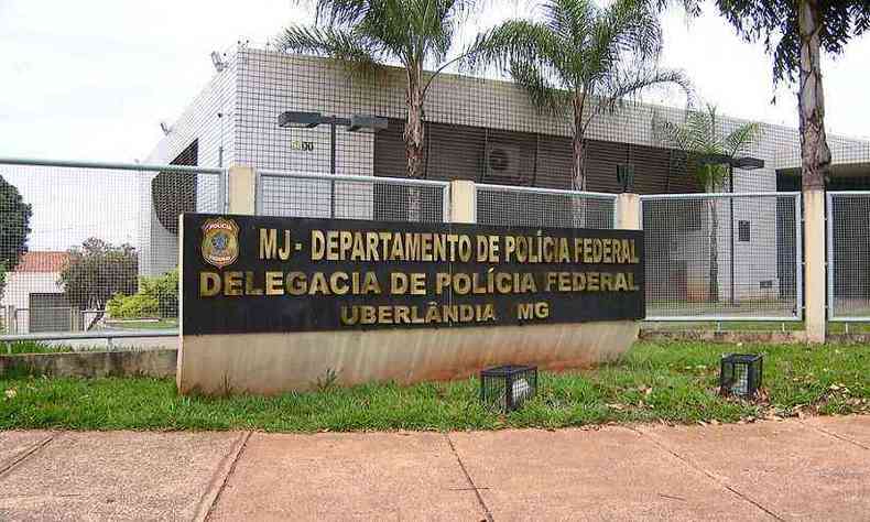 Polícia Federal de Uberlândia cumpriu mandado da Justiça de São Paulo(foto: Vinícius Lemos/Esp. EM)