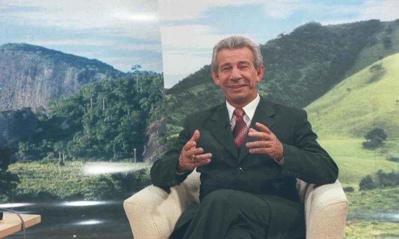 Colunista Antnio Roberto 