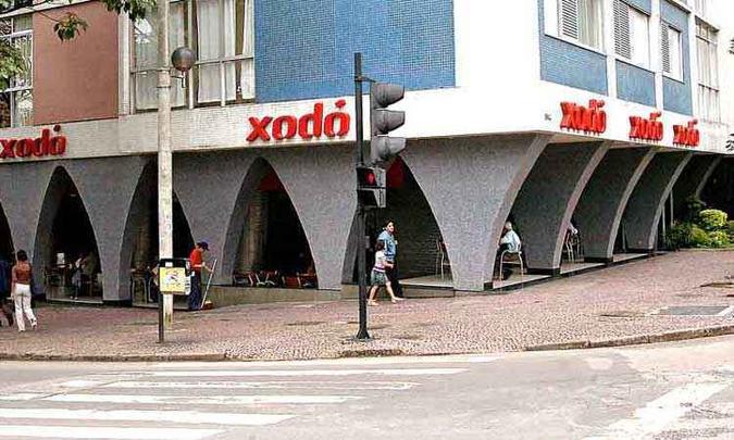 Imóvel colocado à venda abriga lanchonete pioneira em BH desde 1962(foto: Paulo Filgueiras/Estado de Minas - 06/02/2007) Imóvel colocado à venda abriga lanchonete pioneira em BH desde 1962(foto: Paulo Filgueiras/Estado de Minas - 06/02/2007)