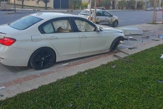 Médicos com sinais de embriaguez batem e destroem BMW em Belo Horizonte (Divulgação)