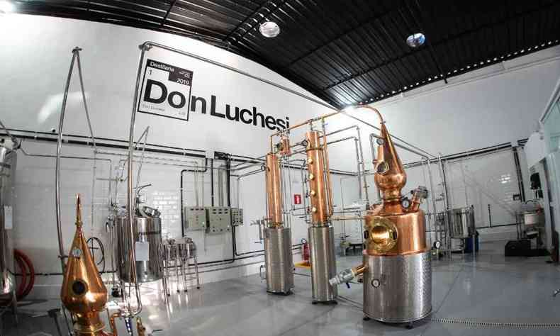 Interior de fbrica da Destilaria Don Luchesi