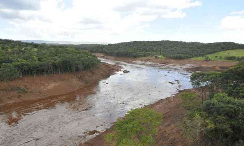 Rio Paraopeba foi contaminado com a lama de rejeitos que vazou da barragem de Brumadinho(foto: Juarez Rodrigues/EM/D.A Press)