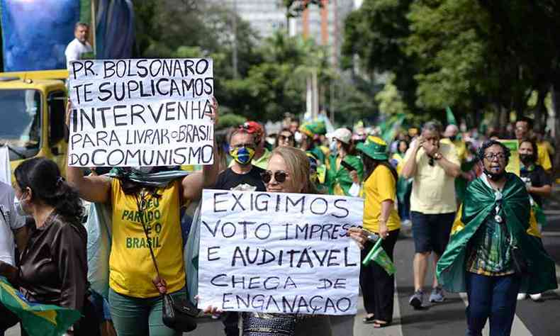 Manifestao ocorreu no ltimo sbado, 1 de maio, Dia do Trabalho(foto: Tlio Santos/EM/D.A Press - 01/05/2021)