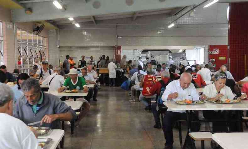 Unidade da rea hospitalar oferecia apenas almoo e agora passa a ter tambm caf da manh e jantar(foto: Paulo Filgueiras/EM/D.A PRESS)