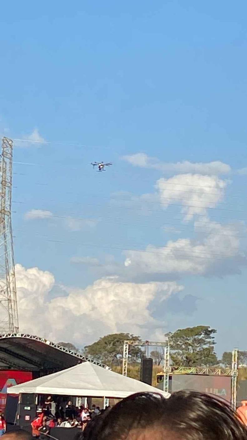 Drone sobre público