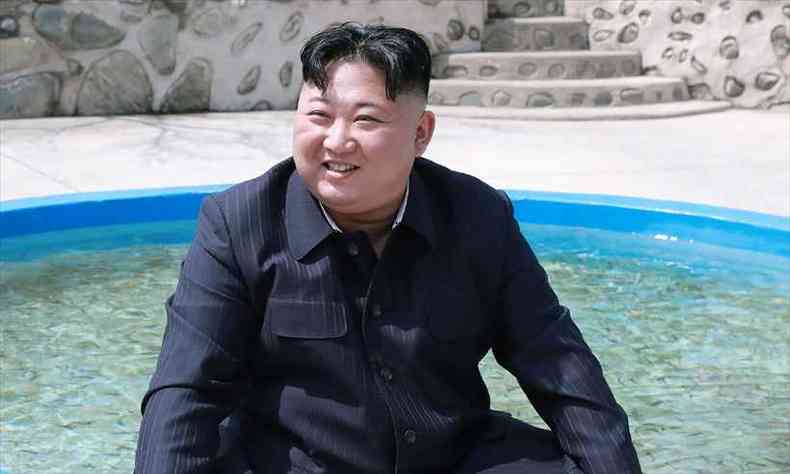 O lder do pas, Kim Jong Un, observou o disparo da Academia de Cincia da Defesa(foto: AFP PHOTO/KCNA VIA KNS)