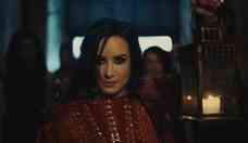 De surpresa, Demi Lovato canta sobre direito ao aborto em 'SWINE'