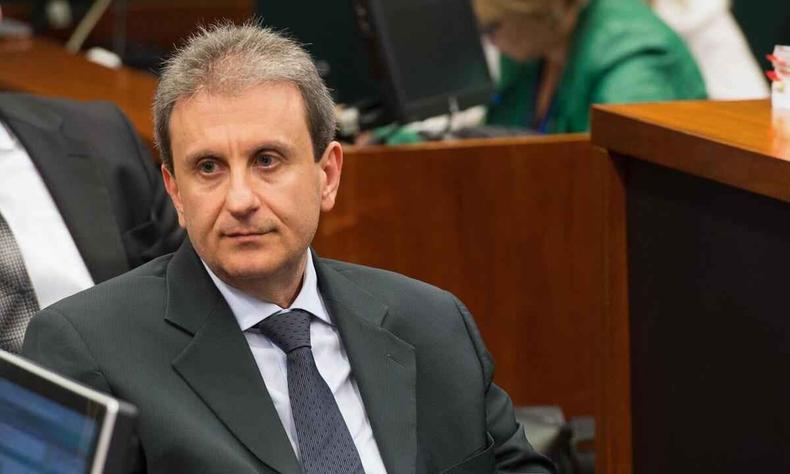 Alberto Youssef, 56, foi preso na primeira fase da Lava-Jato, em março de 2014, e condenado pelo então juiz Sergio Moro em penas que somam mais de 120 anos de prisão(foto: Fabio Rodrigues Pozzebom/Agencia Brasil) Doleiro Alberto Youssef