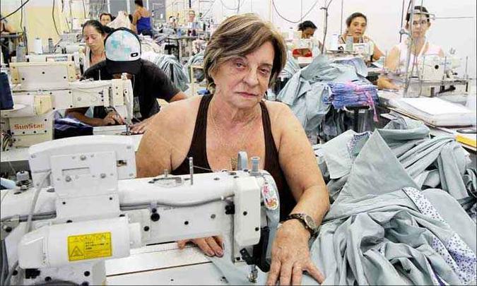Negócio iniciado há 30 anos por Maria das Dores oferece 100 vagas(foto: Edésio Ferreira/EM/D.A Press) Negócio iniciado há 30 anos por Maria das Dores oferece 100 vagas(foto: Edésio Ferreira/EM/D.A Press)