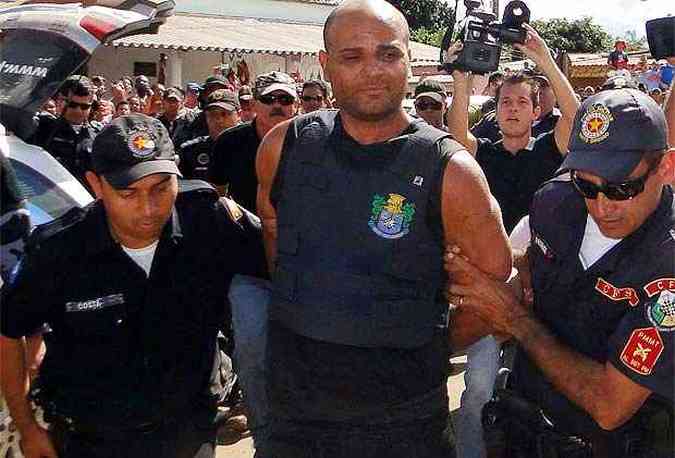 Enfermeiro foi preso nesta manh em uma mata em Alto Taquari (MT)(foto: Credito Assessoria/ Policia Civil - MT)