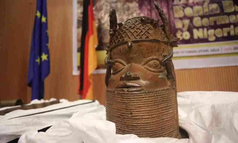 Cabea de bronze pertencente  coleo de Bronzes do Benin