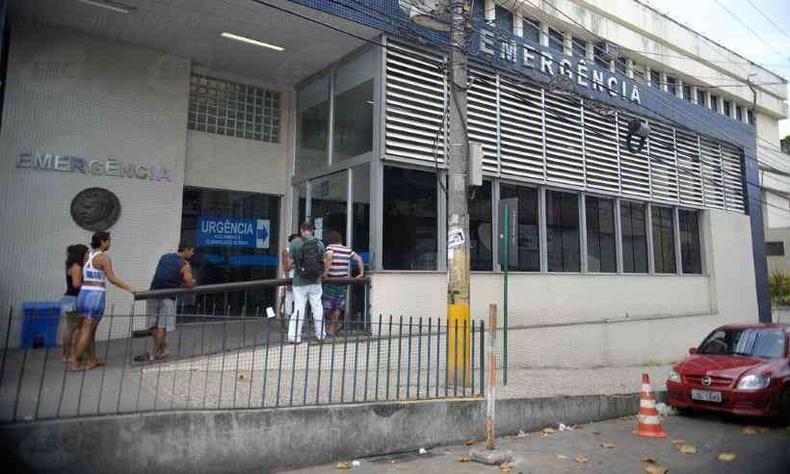 A menina foi levada para o Hospital Estadual Getúlio Vargas, na Penha (foto: Agência Brasil ) A menina foi levada para o Hospital Estadual Getúlio Vargas, na Penha (foto: Agência Brasil )