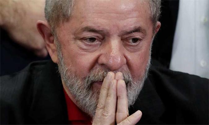 Ex-presidente Luiz Inácio Lula da Silva(foto: MIGUEL SCHINCARIOL) Ex-presidente Luiz Inácio Lula da Silva(foto: MIGUEL SCHINCARIOL)
