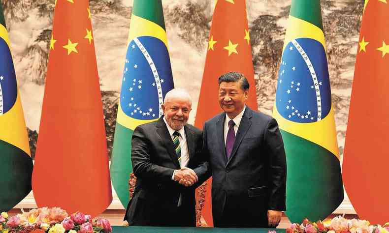 Lula foi recebido pelo presidente chins Xi Jinping em Pequim