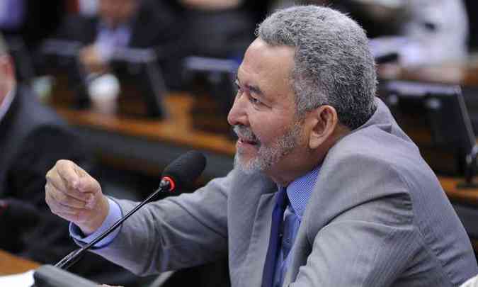 Rogrio Marinho disse nesta segunda-feira que o objetivo do projeto de lei  modernizar a CLT para 'adequ-la ao esprito do tempo'(foto: Lucio Bernardo Jr/Cmara dos Deputados)