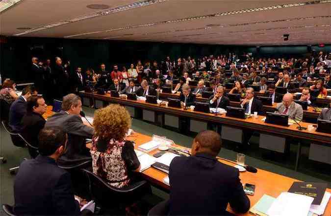 Reunio da comisso especial do impeachment nesta tera-feira(foto: Lus Macedo/Agncia Cmara)