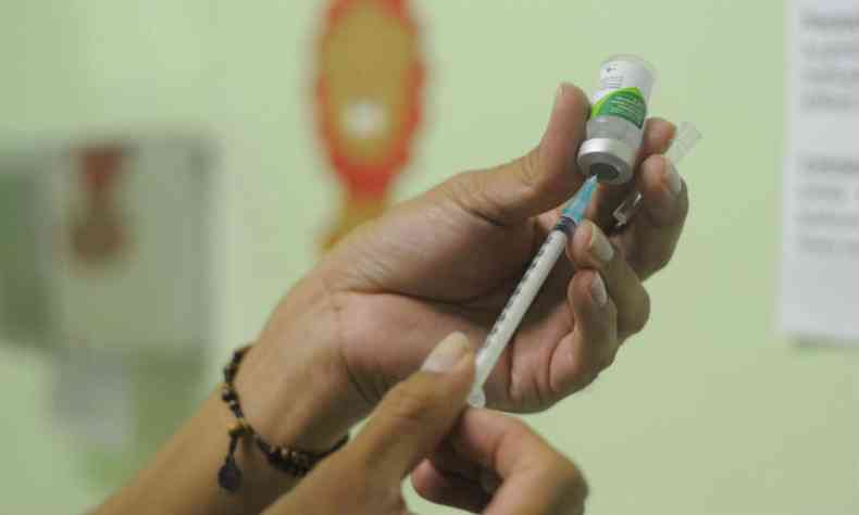 Vacinas esto a disposio, gratuitamente, nos postos de sade(foto: Leandro Couri/EM/D.A Press.)