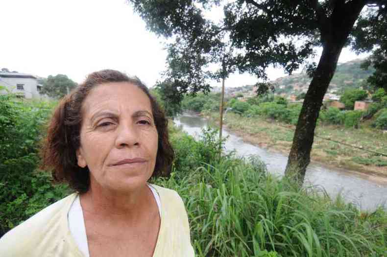 Maria das Lourdes est com medo e quer sair da regio(foto: Leandro Couri/EM/D.A. Press)