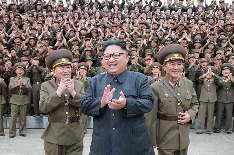 Kim Jong-un inspecionando foras estratgicas em 2017(foto: Getty Images)