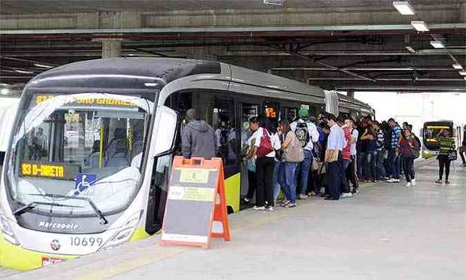 Terceira etapa do BRT/Move entra em operao com criao de novas linhas (foto: Jair Amaral/EM/D.A Press)