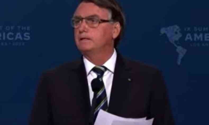 Bolsonaro usa culos ao discursar na Cpula das Amricas