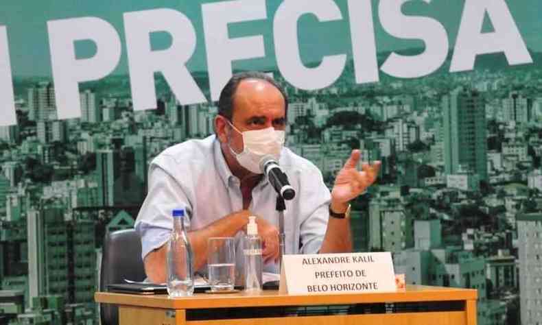 Kalil falar com a imprensa s 14h desta quinta-feira (20), na Prefeitura de Belo Horizonte(foto: Gladyston Rodrigues/EM/D.A Press)