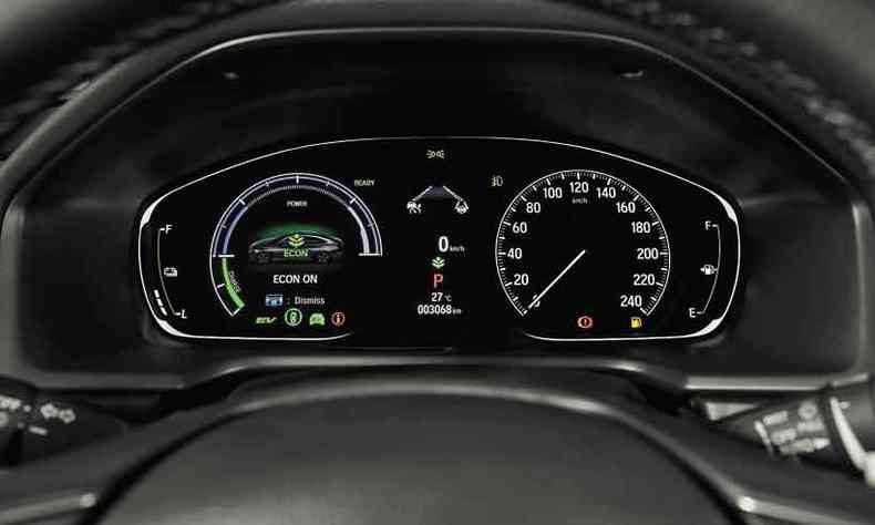No painel de instrumentos, o motorista visualiza informaes sobre o funcionamento do sistema hbrido(foto: Honda/Divulgao)