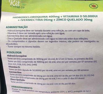 Caixa de presente com kit COVID distribuído pela Unimed Brusque aos médicos cooperados acompanhava instruções de prescrição dos medicamentos.(foto: Redes sociais) Circular com instruções de uso de hidroxicloroquina, ivermectina, vitamina D e zinco quelado, remédios distribuídos pela Unimed Brusque aos profissionais cooperados.