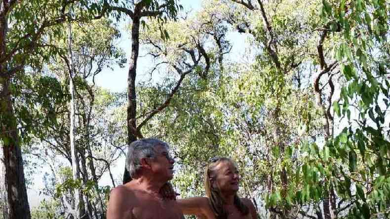 Ela e o marido contam que, na maioria das vezes, as pessoas que encontram no caminho no ficam nem um pouco chocadas(foto: J&DPrice)