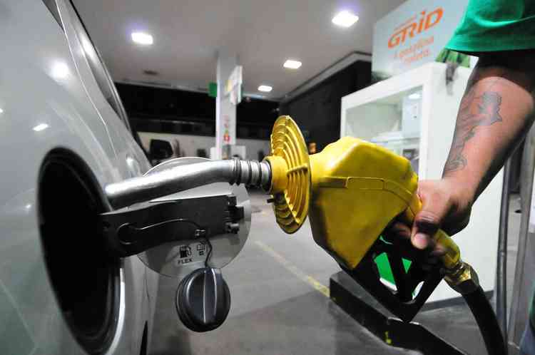 Petrobras aumenta preos da gasolina e do diesel nas refinarias