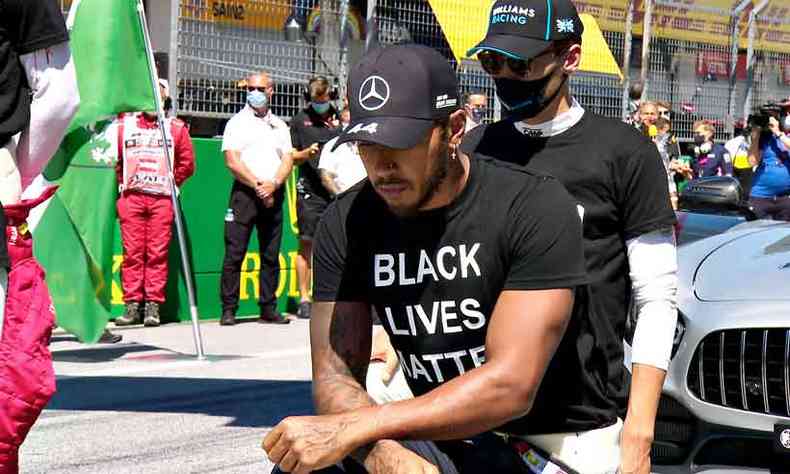 Frmula 1 foi palco de protestos de Lewis Hamilton contra o racismo (foto: Netflix/divulgao)