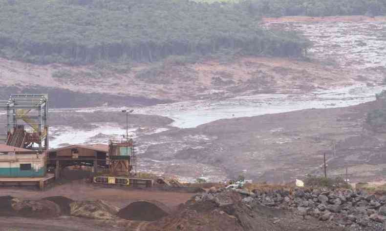 Barragem rompeu em 25 de janeiro e deixou 251 mortos e 19 desaparecidos(foto: Edsio Ferreira/EM/D.A.Press)