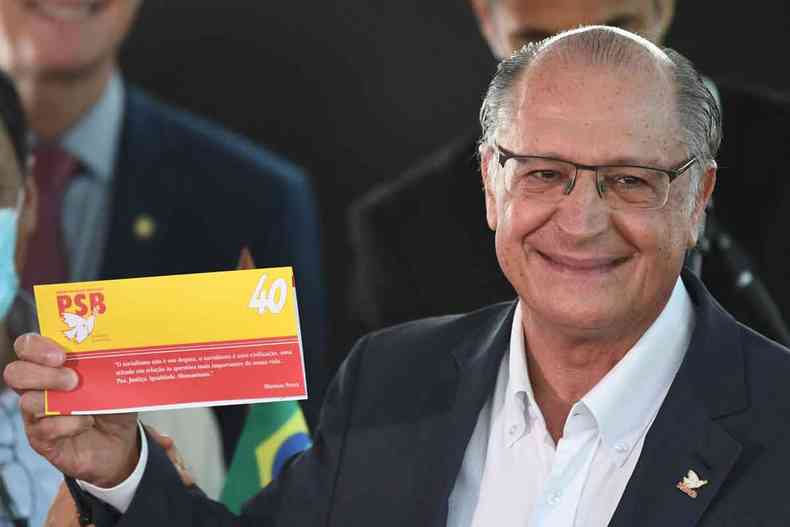 Geraldo Alckmin se filia ao PSB