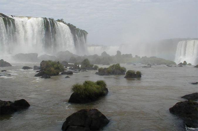 Cataratas do Igua�u s�o consideradas uma das sete maravilhas naturais do mundo(foto: Divulgacao/STTC Eventos)
