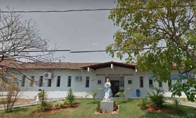 Duas vtimas foram levadas para o Hospital Imaculada Conceio, em Curvelo (foto: Google Street View/reproduo)
