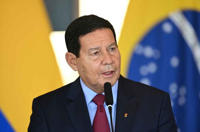 Hamilton Mourão diz que o mercado já começa a se reequilibrar(foto: EVARISTO SÁ/AFP) O vice-presidente Hamilton Mourão