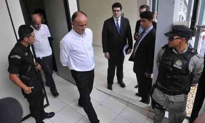 Nesta quinta-feira, o bispo dom José Ronaldo Ribeiro prestou depoimento no Ministério Público de Formosa (foto: Minervino Junior/CB/D.A Press)