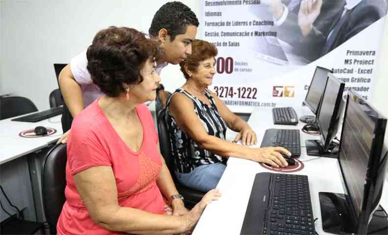 A maior expanso no uso da internet aconteceu na faixa etria de mais de 60 anos(foto: Ramon Lisboa/EM/D.A Press - 27/09/13)