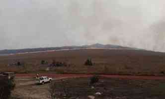Linha de fogo na parte alta do parque: trs portarias esto fechadas(foto: Parque Nacional da Serra da Canastra/ICMBio)