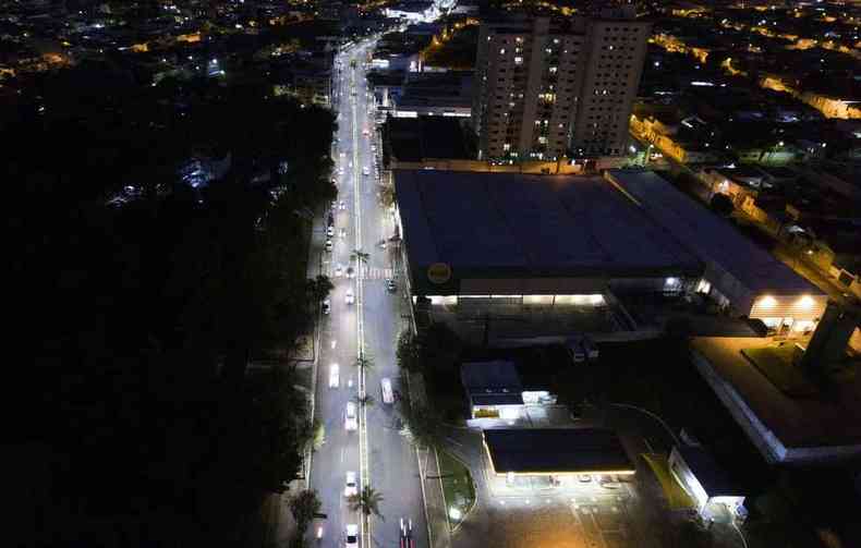 Taxa de iluminao s ser reajustada quando a troca de lmpadas for concluda(foto: Andr Santos/Prefeitura de Uberaba)