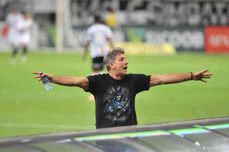 Estilo de futebol ofensivo  uma das caractersticas que podem aproximar Renato Gacho do alvinegro(foto: Alexandre Guzanshe/EM/D.A Press %u2013 26/9/20)