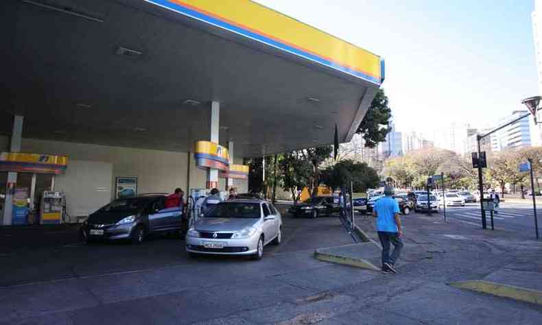 Etanol  competitivo com gasolina em trs Estados brasileiros, pela segunda semana consecutiva(foto: Edesio Ferreira/EM)