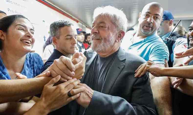 Ex-presidente Lula durante visita a Universidadee Federal de Santa Maria na ltima tera-feira (foto: Foto Ricardo Stuckert/Divulgao )